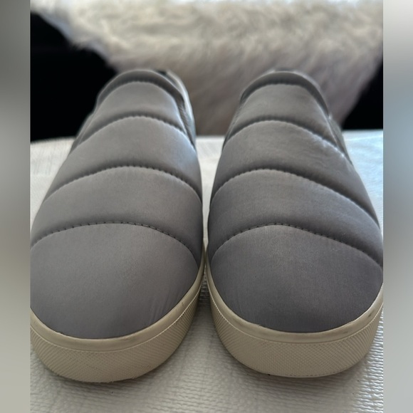 Vince Blair Quilted Women Polyester Slip On Casual Fashion Sneakers 12US-42EU - Picture 14 of 17